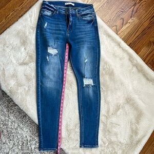 KanCan high waisted skinny jeans. Size 28, 29in inseam.